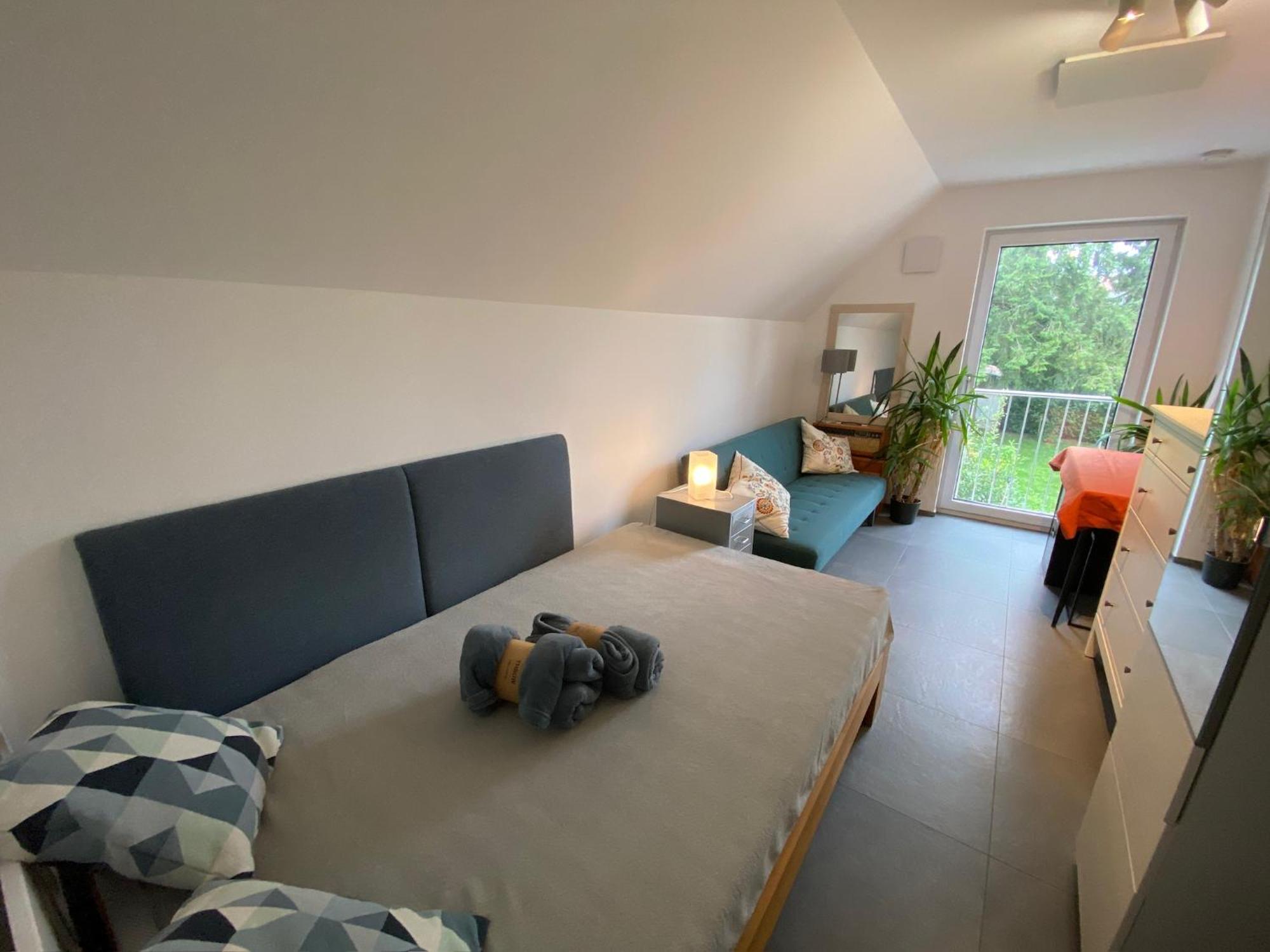 Jay Bird House Bed & Breakfast Munich